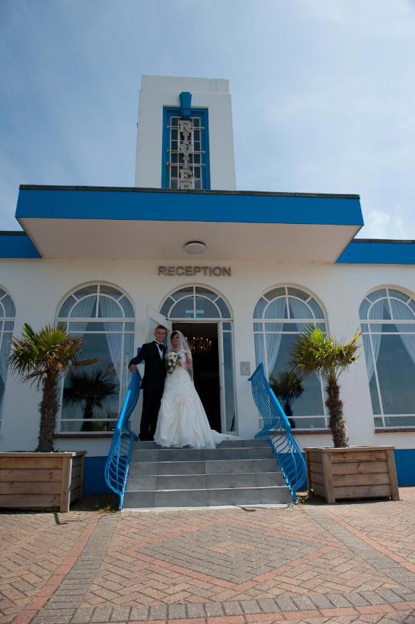Riviera Hotel Weymouth Bagian luar foto