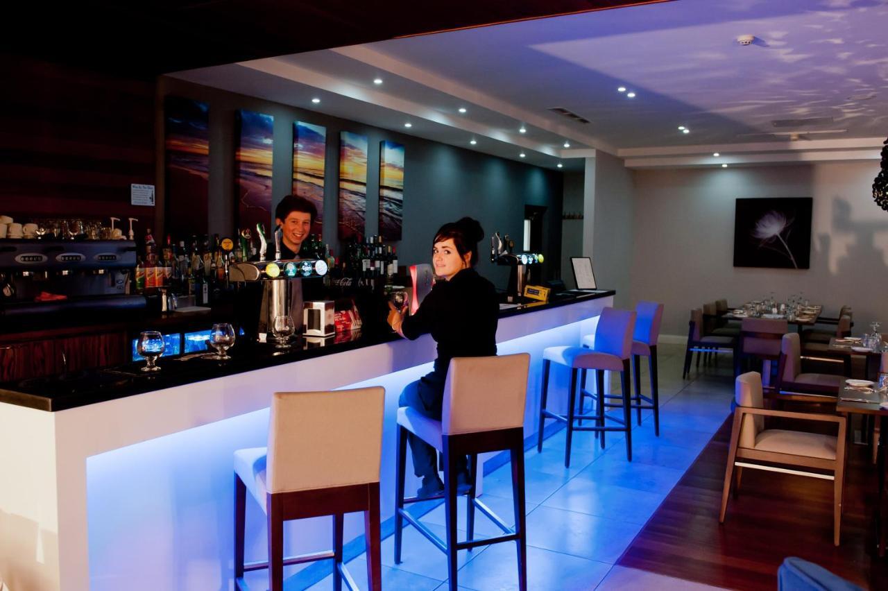 Riviera Hotel Weymouth Bagian luar foto